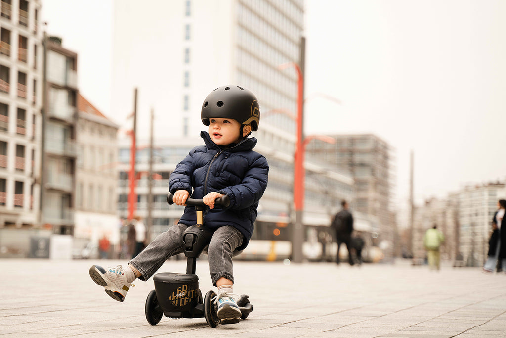 HighwayKick 1 Lifestyle Scooter and Ride On Toy Black Golden